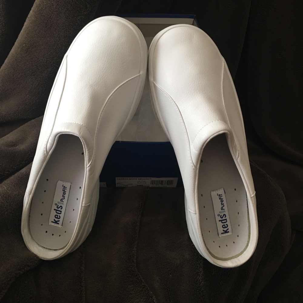 Keds Women’s 10 Slides New in Box!